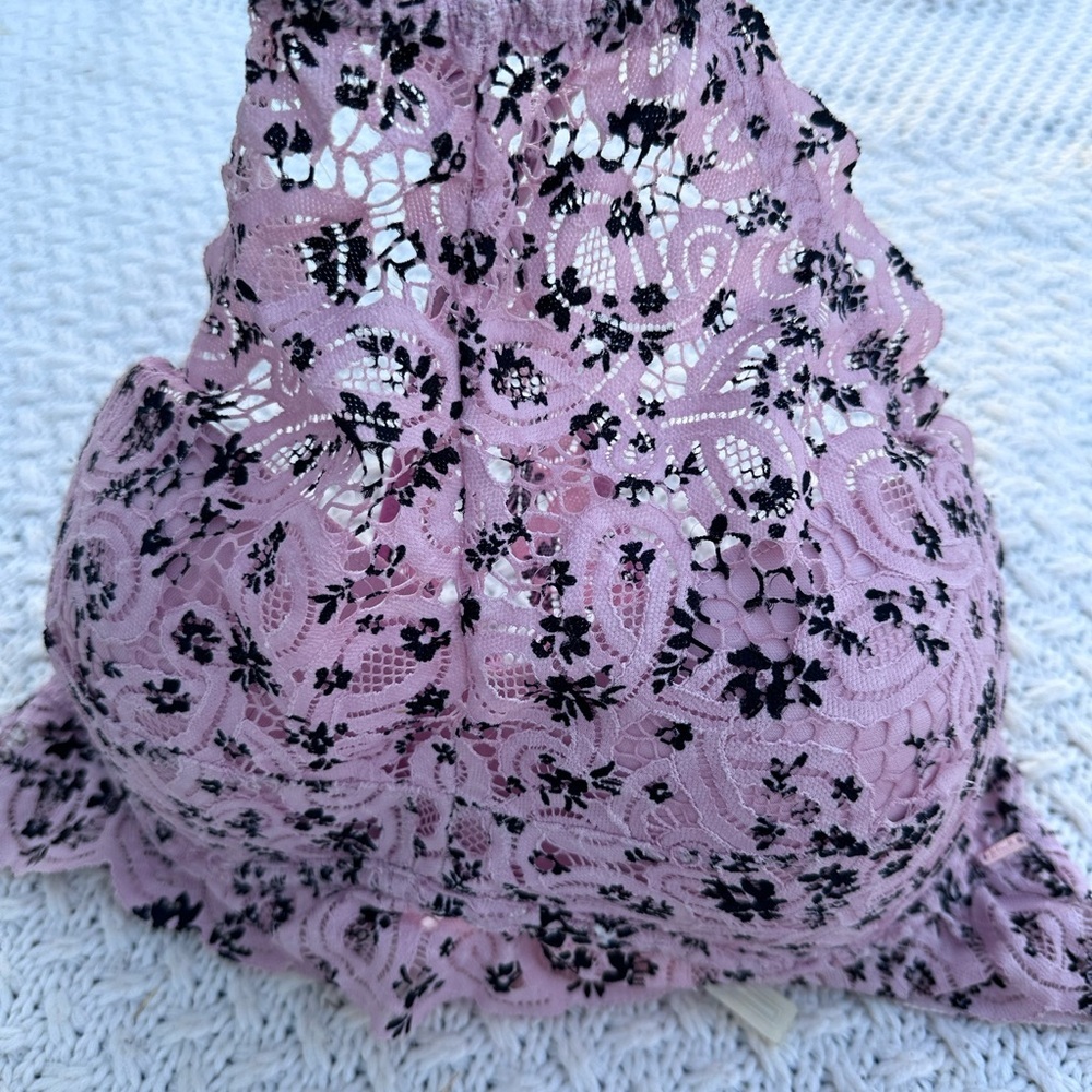 PINK XL WOMENS Floral Lace Bralette in Lavender and Black - Picture 10 of 12